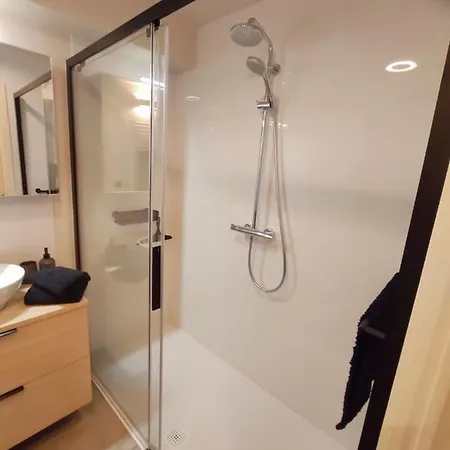 Sea-level Apartment *